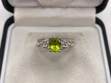 14ct gold peridot and diamond ring Supply