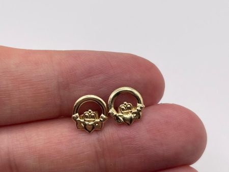 9ct gold claddagh earrings Supply