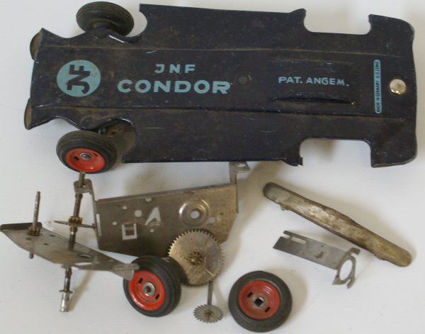 JNF Condor base plate and wheels : original parts.  Incomplete parts sold as is. Cheap