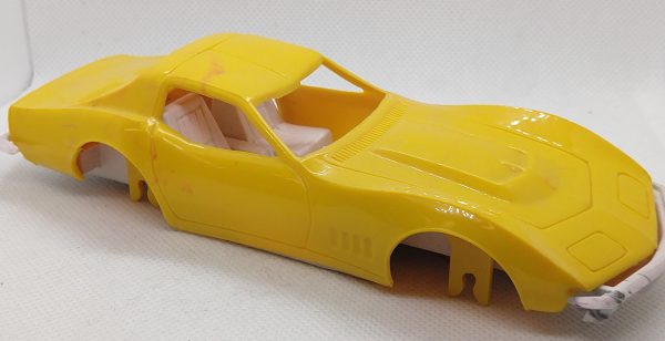 Tonka Toy Car Transport Yellow Corvette body (no axles or wheels) Fashion