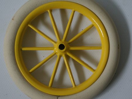 1904 Oldsmobile Yelow Cast hub with tire. Online now